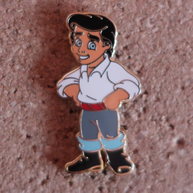 Disney enamel lapel pin (DP-337)