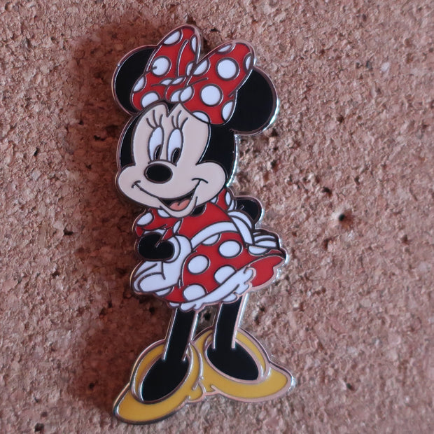 Disney enamel lapel pin (DP-340)